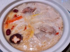 -三人行骨头王火锅(长寿店)
