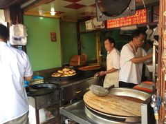 自助取餐区-牛煎里牛肉煎包淮南牛肉汤(广东路店)