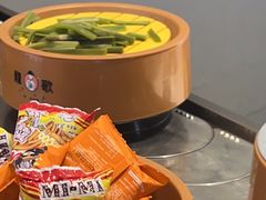 -龍歌自助小火锅(市南金茂湾店)