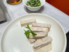 -红鼎豆捞·非遗鲍皇汤火锅(宝丰路店)