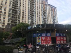 -虹桥河滨花园会所游泳馆