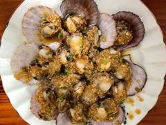 油泼扇贝-天伦海鲜·老味道·青岛菜(栈桥天主教堂店)