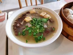 全套鸭血粉丝汤-百年尹氏汤包(湖南路狮子桥店)