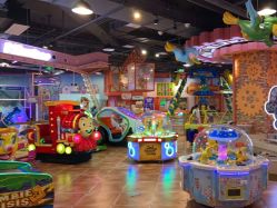 点击看大图 -卡通尼乐园(龙湖六合天街店)
