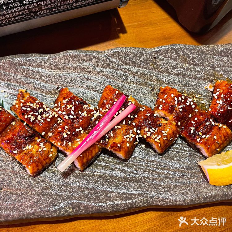 瞬间被治愈！寿喜锅、豪华鹅肝手握，每次都吃到光盘