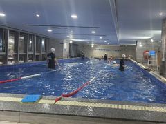-小蓝鲸游泳培训基地(石景山店)