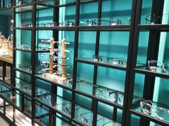-Trend1881视光·蔡司视觉(领展广场店)