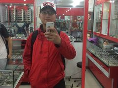 朱师傅眼镜-朱师傅眼镜·蔡司·依视路·尼康(市先进店)