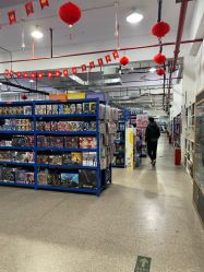 -逝水玩具折扣店