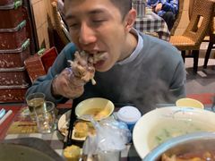 人-昱龙大盆牛蛙馆(三兴街总店)