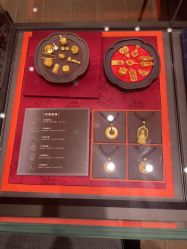 -周生生Chow Sang Sang(恒隆广场店)