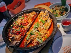 香辣烤鱼-鸣记脆皮烤鱼·海鲜烤鱼(三八广场店)
