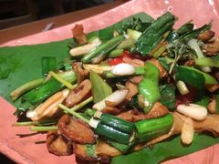 包烧野生牛肝菌-云海肴·汽锅鸡·云南菜(高德置地店)