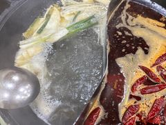 -重庆故事姊妹老火锅(财经学院店)