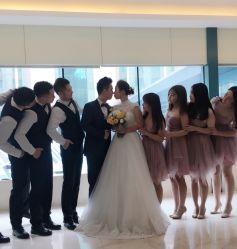 -艾米丽婚纱礼服