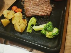 -必胜客(新中纬店)