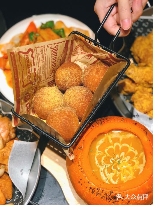 博欧姆新派韩国料理·炸鸡(艾尚店)多肉南瓜粥图片