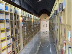 -新华书店(印象城店)