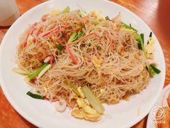 海鲜炒粉-温州一家人美食(西木头市店)