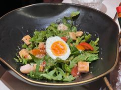 主厨色拉-YUE·6·西式融合餐厅(外滩六号店)