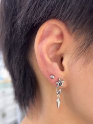 -AI艾耳·专业手工耳洞·穿孔美学馆