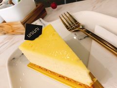 -UNI UNI(环亚凯瑟琳店)