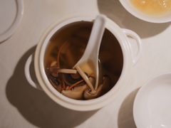 云南野菌汤-玉满堂·湖北融合菜