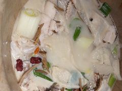 -滇香肴·云南菜蒸汽石锅鱼(云南北路店)