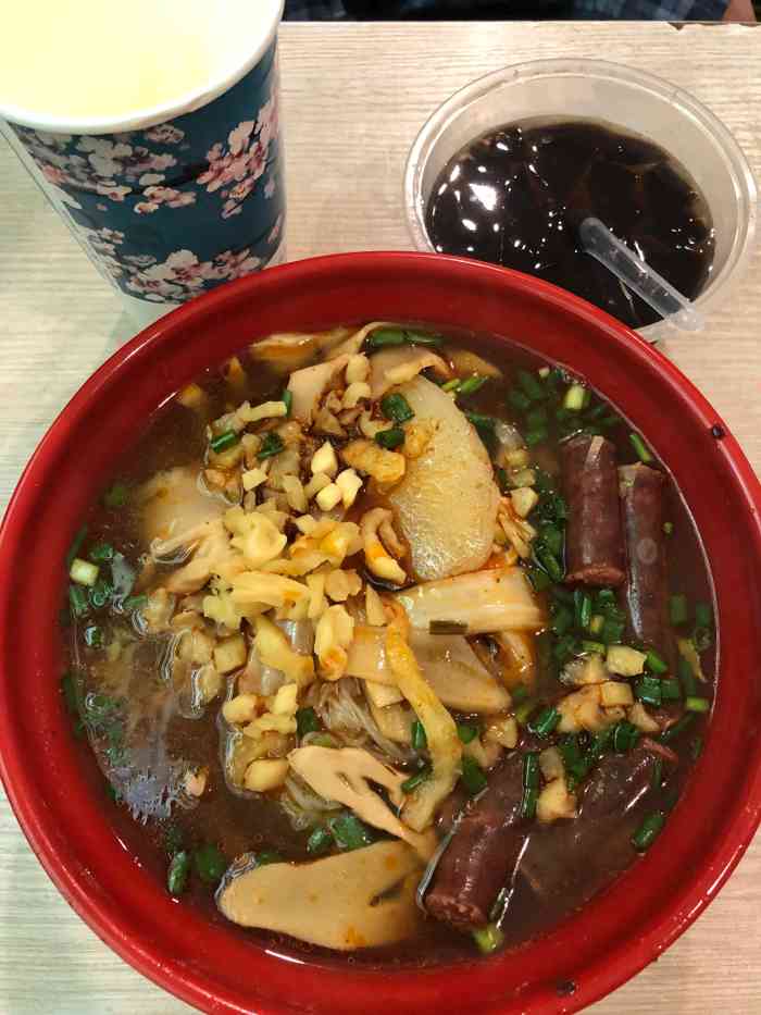 丽丽水煮(上海路店)-"同事一直说丽丽水煮好吃,偶然过来谢家村这.