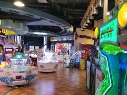 点击看大图 -卡通尼乐园(龙湖六合天街店)