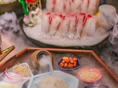 -得意咚瓜·顺德鱼生·冬瓜火锅(深圳首店)