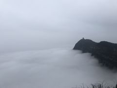 -峨嵋山金顶