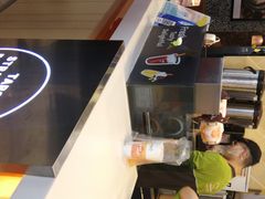-CoCo都可(湖滨银泰店B区店)