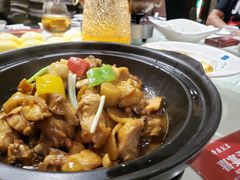 鲍鱼焖鸡-牛头鱼庄·地道广西菜(鲁班店)