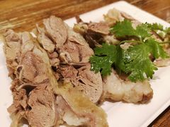 -清真·玛丽亚新疆菜主题餐厅(浙江中路店)