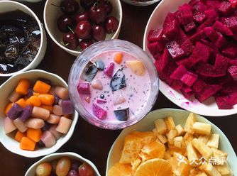 非常喜欢的自制水果捞和芋圆烧仙草推荐给大家～