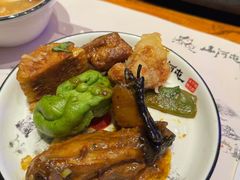 -山河屯铁锅炖(哈西站店)
