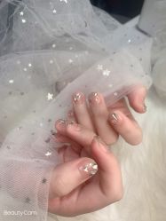 -吉吉靓甲美睫