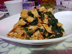 -巴特餐饮6加1音乐餐吧·新疆菜