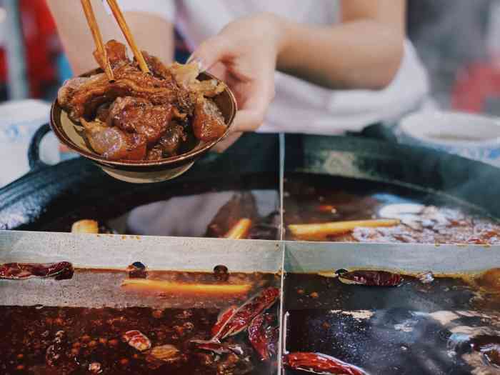 胖妹老火锅-"给朋友推荐的时候为了说明地址 专门来大众.