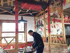 大堂-缘福乡村铁锅炖民宿(八达岭店)