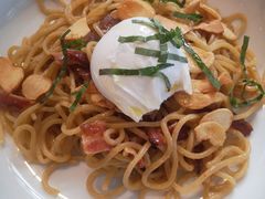 -ROAST coffee & eatery