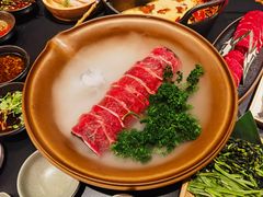 -三出山火锅(南京万象天地店)