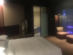-上海外滩茂悦大酒店