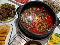 -贵府酸汤牛肉火锅·贵州老字号(飞山街店)