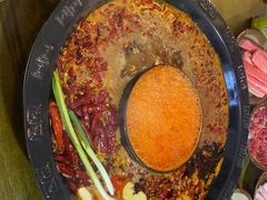-黄潇洒老火锅(九眼桥宏济巷店)