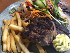 -12 Rocks Beach Bar Cafe