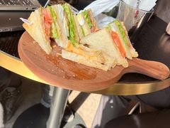 -wineapp葡萄酒餐吧(外滩金融中心店)