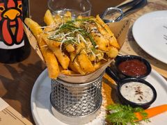 -Mark&Mars Restaurant