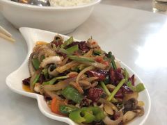 -覃记海鲜美食餐厅